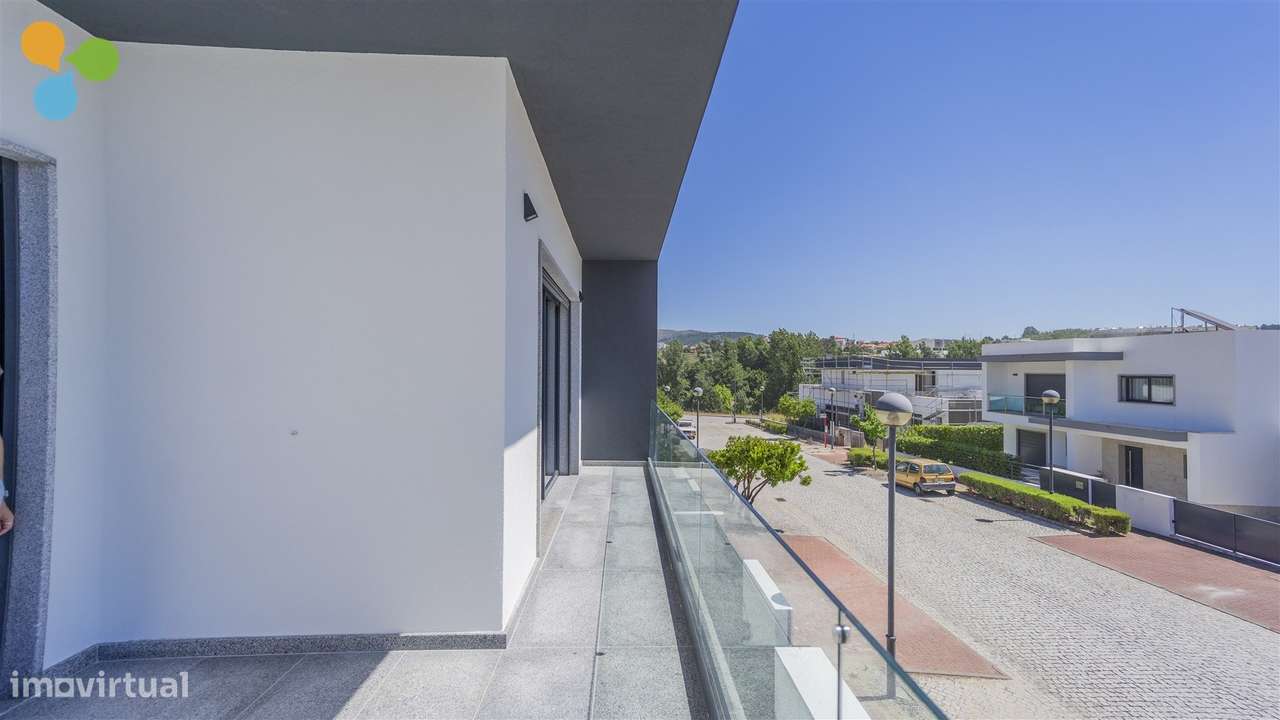 Moradia Isolada T4 Nova | Quinta da Ponte da Terra-34