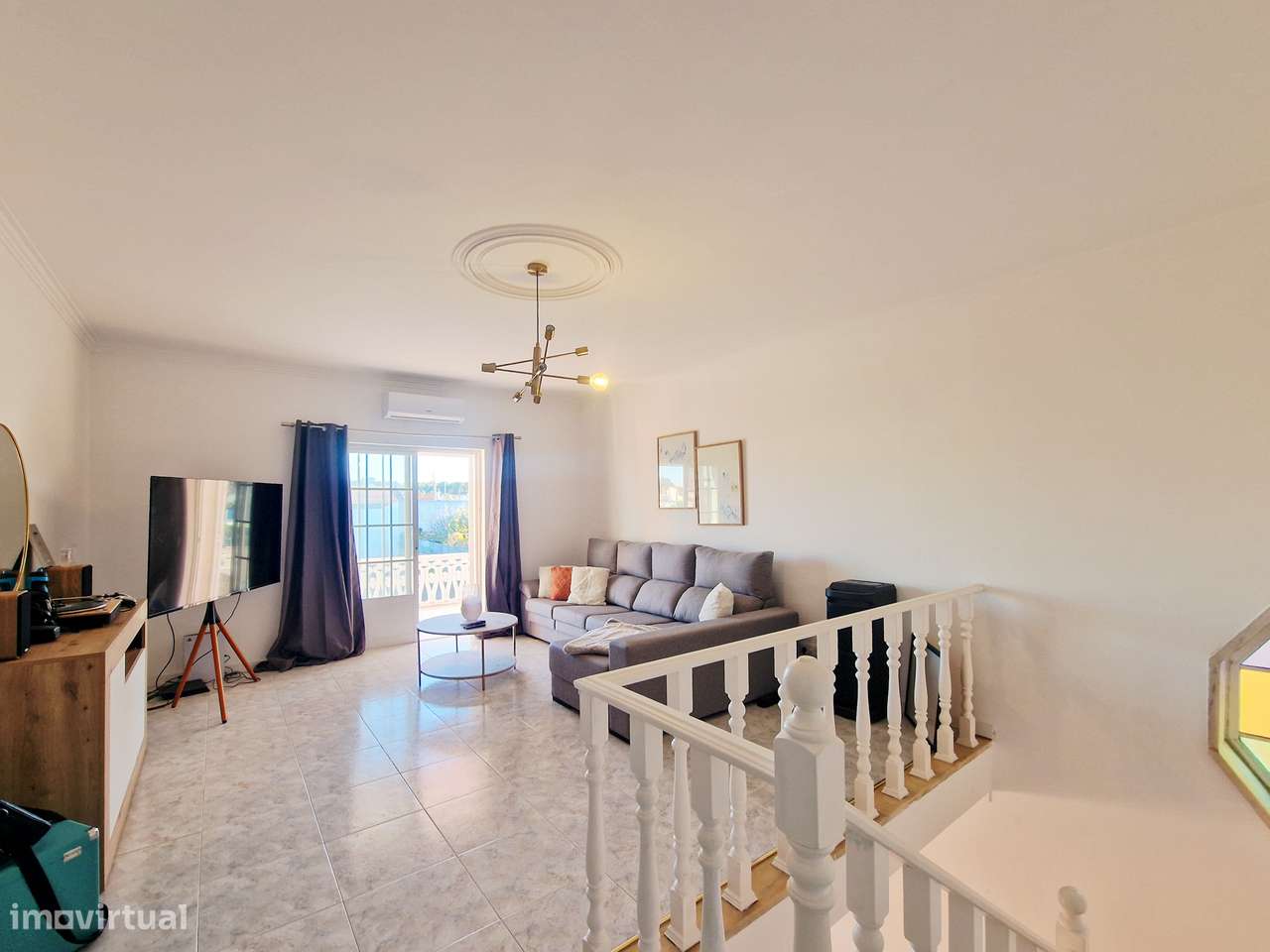 Moradia isolada de 6 assoalhadas com garagem - Zona tranquila-25