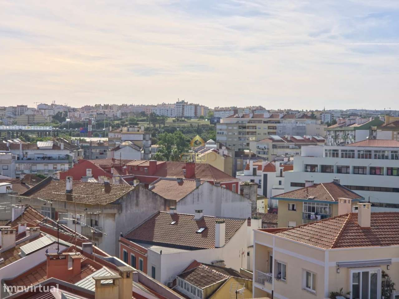 Apartamento T3 com Vista Rio em Sacavém-10