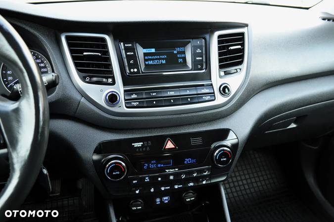 Hyundai Tucson 1.7 CRDI BlueDrive Comfort 2WD - 15