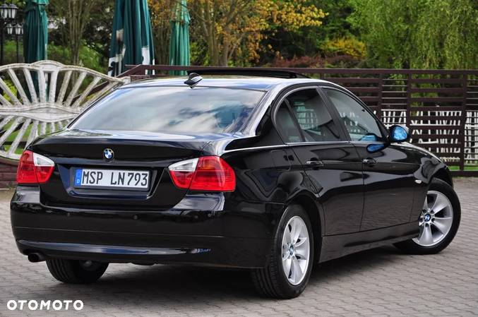 BMW Seria 3 320d Efficient Dynamic Edition - 8