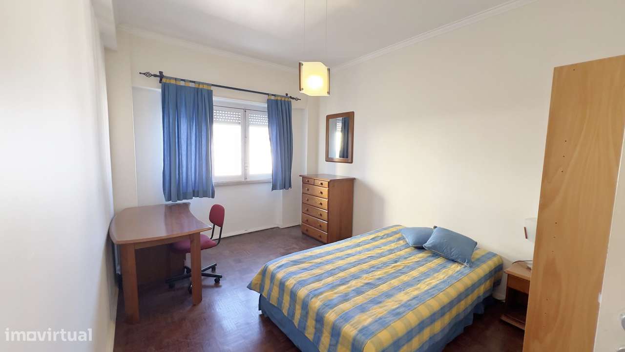 Apartamento T2 em Avenidas Novas com elevador-8