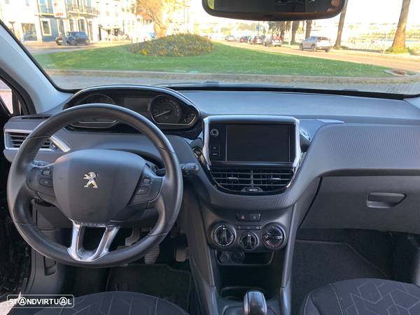 Peugeot 2008 1.2 PureTech Active - 7