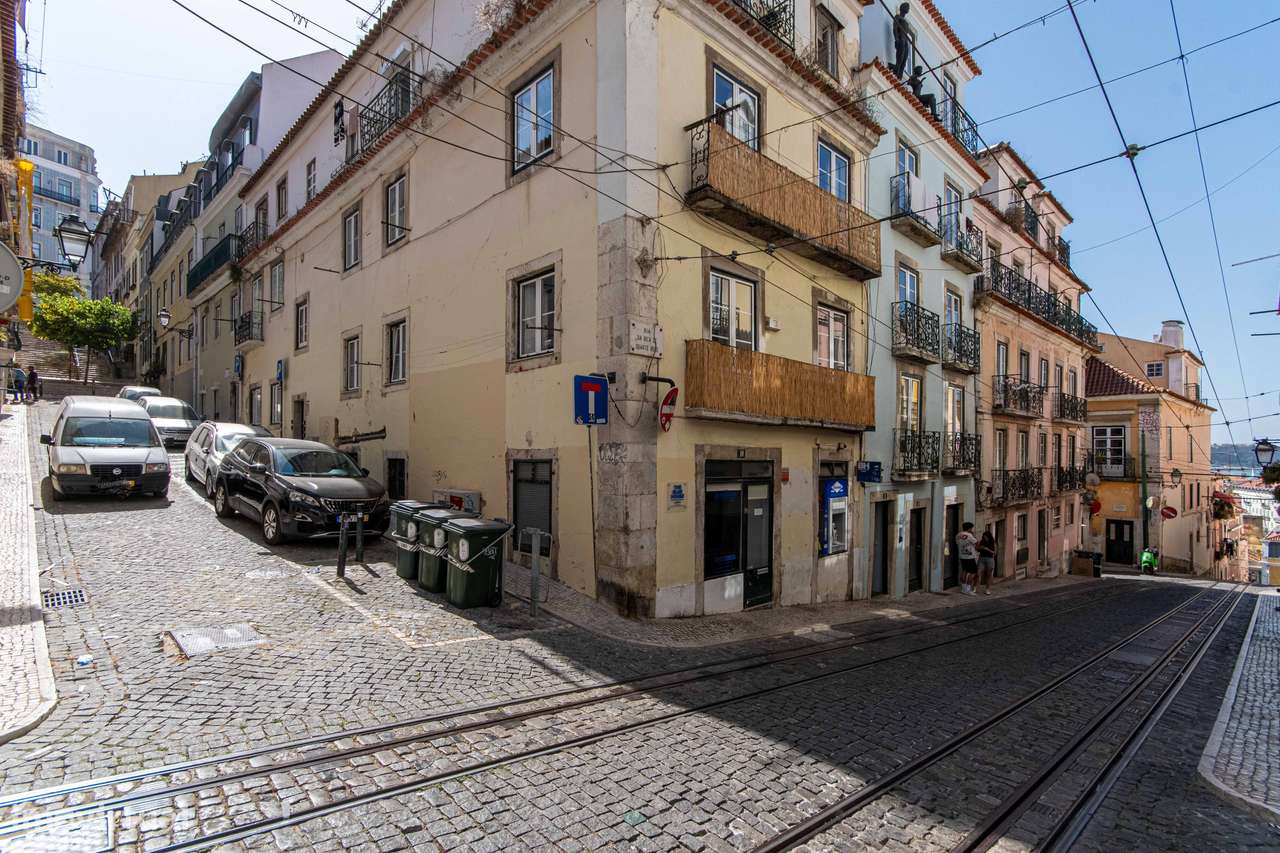 Charmoso apartamento T0 no icónico bairro da Bica, Chiado-18