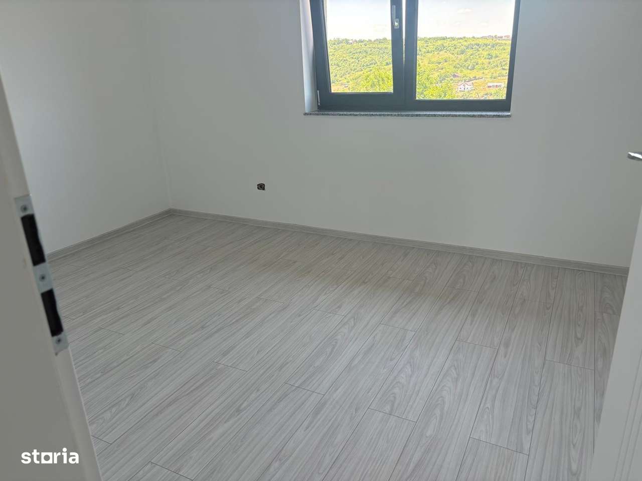 Casa noua cu 5 camere in zona Barnova - Visan - Imagine principală: 5/11