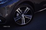 Peugeot 208 1.2 PureTech GT Line EAT6 - 12