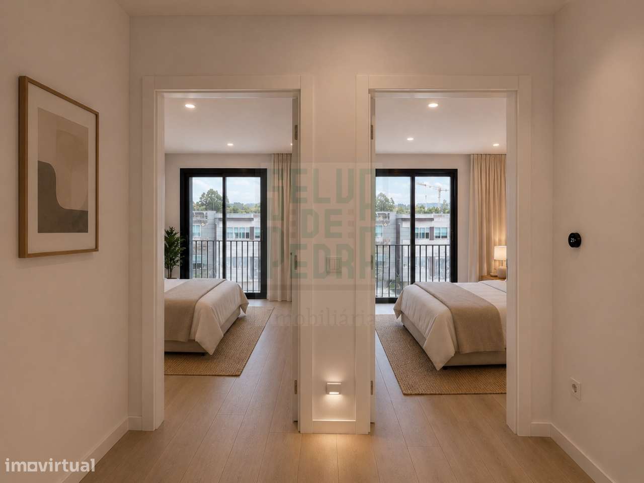 Última Moradia V4 de 3 Frentes com Garagem para 3 Viaturas | Vila Nov-19