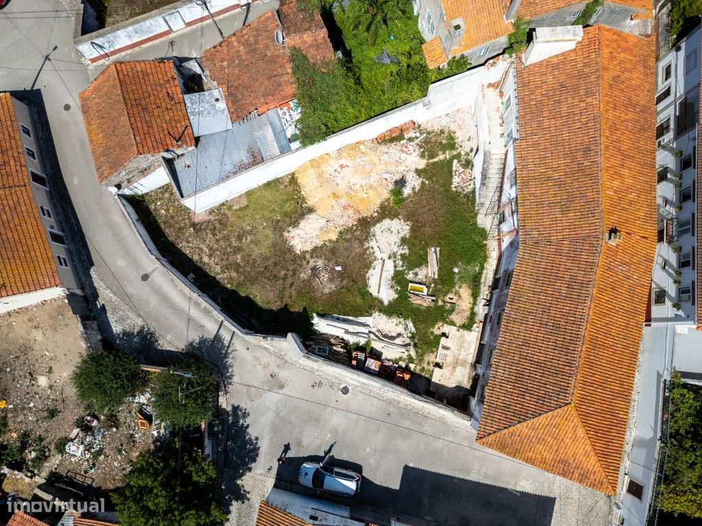 Moradia de Luxo com jardim no centro histórico de Aljubarrota, Alco...-13