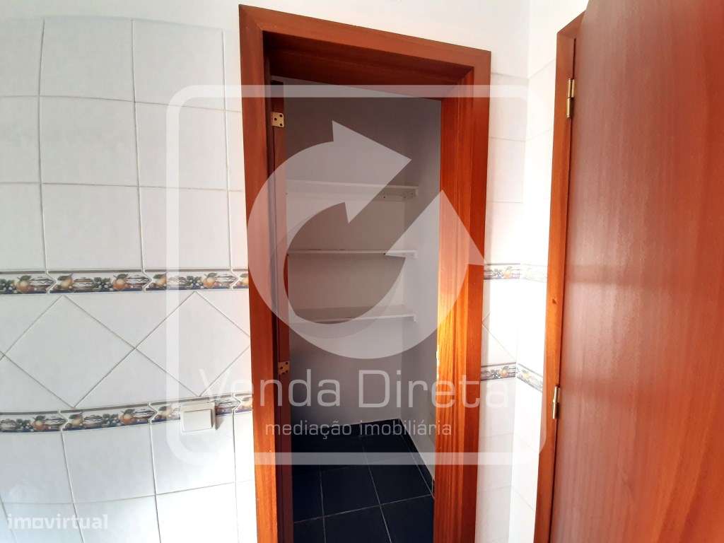 Apartamento T2 com 95 m² no Alto do Seixalinho | Perto da Estação F...-5
