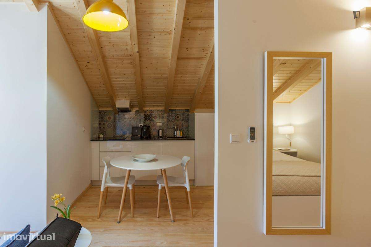 Estúdio - localizado em Santo Ildefonso Porto - Grande imagem: 2/18