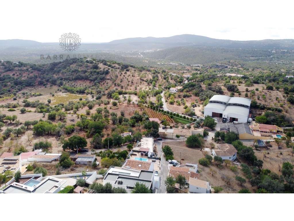 Moradia Sambra com 4 quartos e piscina, em São Brás de Alportel - Grande imagem: 4/17