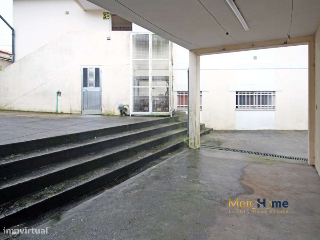 Moradia de 4 frentes em Perosinho-39