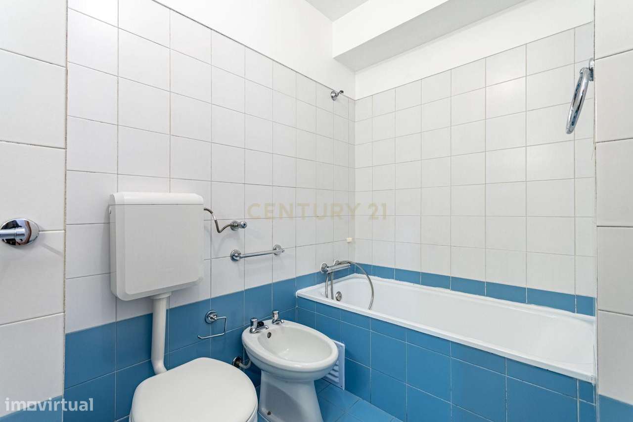 Apartamento T0 no Monte da Caparica - Oportunidade Única-5