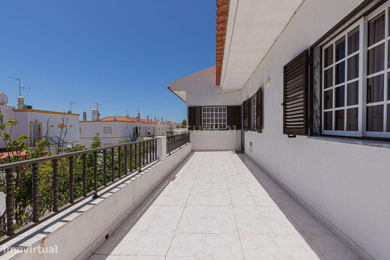 Moradia Com 2 pisos independentes + Terreno 280 m2 - Manta Rota - Grande imagem: 5/53