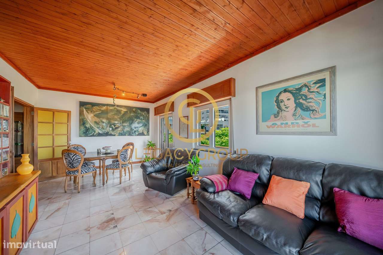 Apartamento T3 com Vista Mar no Centro de Loulé - Grande imagem: 4/19