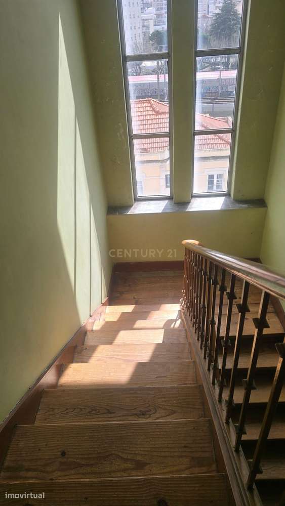 Prédio em Propriedade Total | Sete Rios | 8 Frações com Rendimento-11