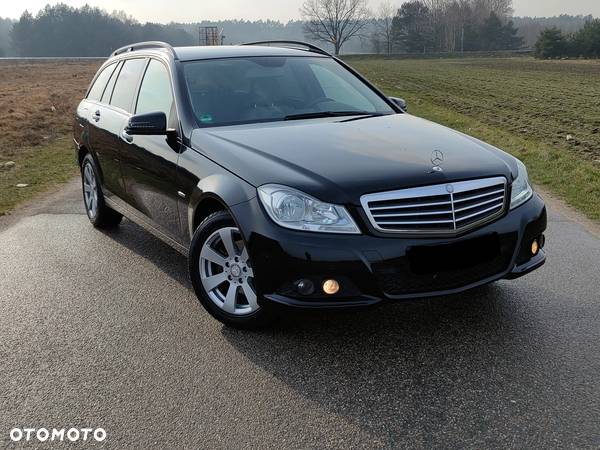 Mercedes-Benz Klasa C 180 T BlueEFFICIENCY Avantgarde - 8