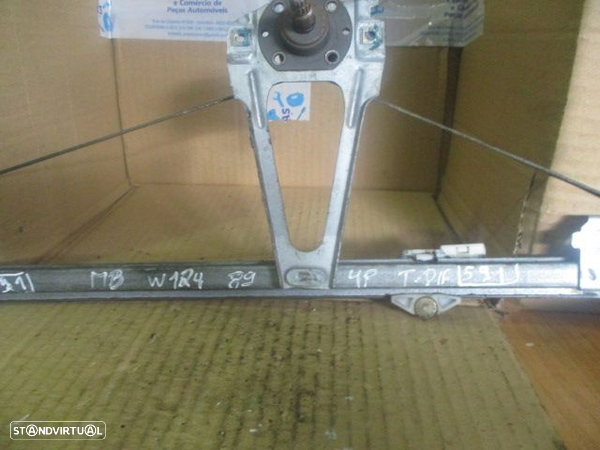 Elevador Manual ELEVM591 MERCEDES W124 1989 4P TD - 3