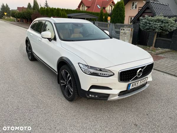 Volvo V90 Cross Country D4 AWD Geartronic Pro - 2