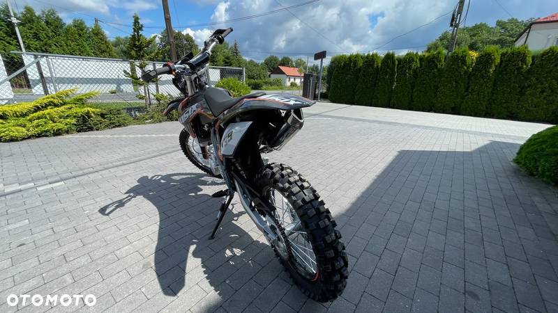 XMOTOS XB39 - 4