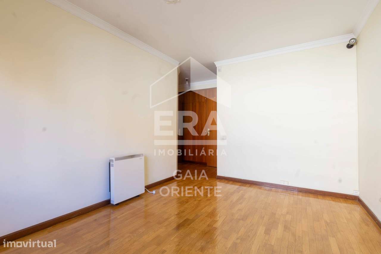T3 com Garagem junto à Praia de Matosinhos-33