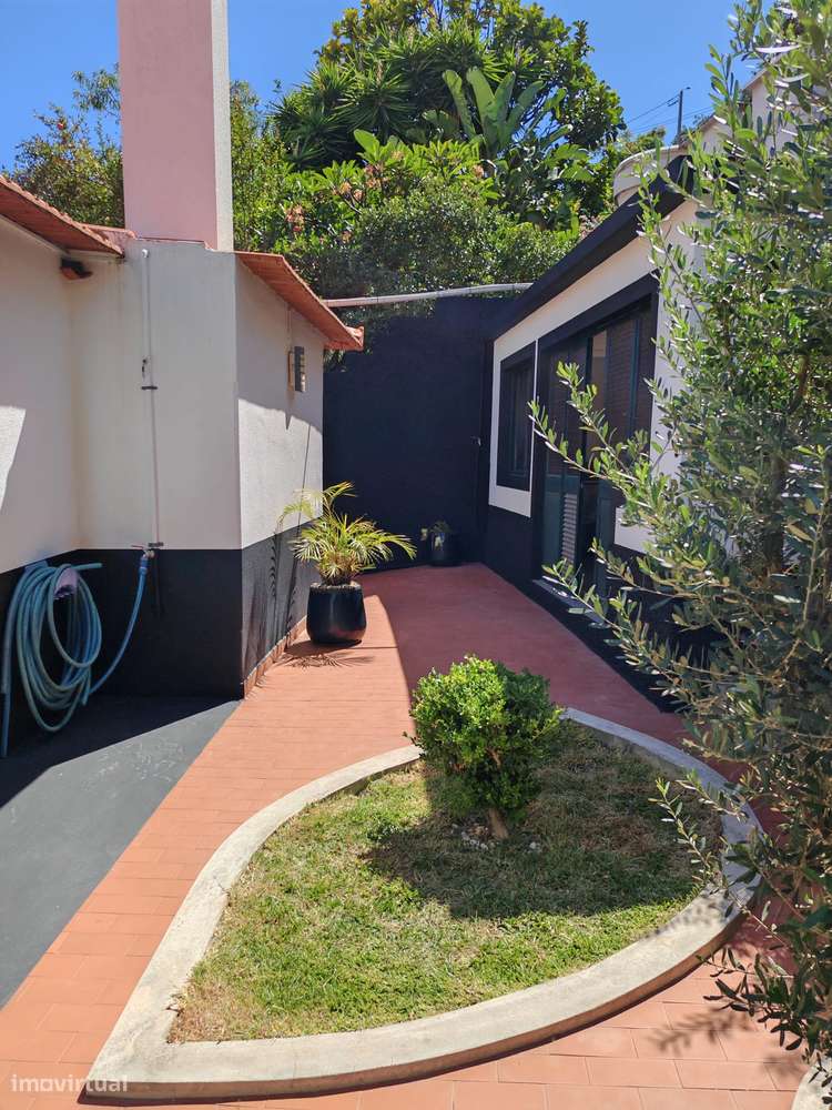 Vivenda Térrea com Vista Mar. O Seu Refúgio em Santa Cruz - Grande imagem: 2/21