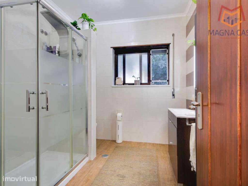 Moradia T10 com logradouro a 5 min da A5, a 7 min de carro da Nova ...-43