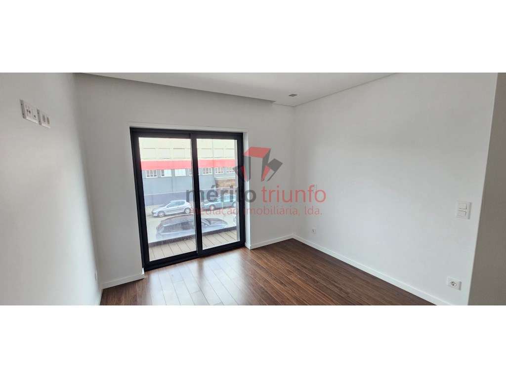 Oferta Escritura e Registo- Apartamento T3 NOVO - Ramalde - Porto-20