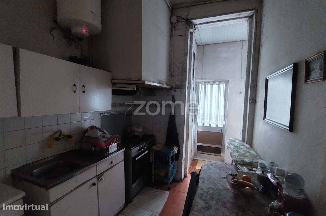 Moradia para reabilitar T3 em Ramalde, Porto - Grande imagem: 4/11
