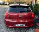 Kia Ceed - 32