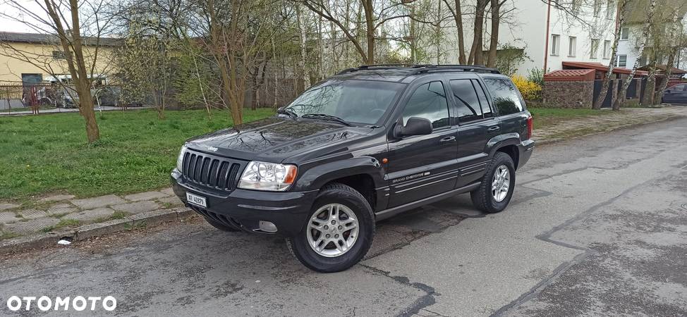 Jeep Grand Cherokee - 1