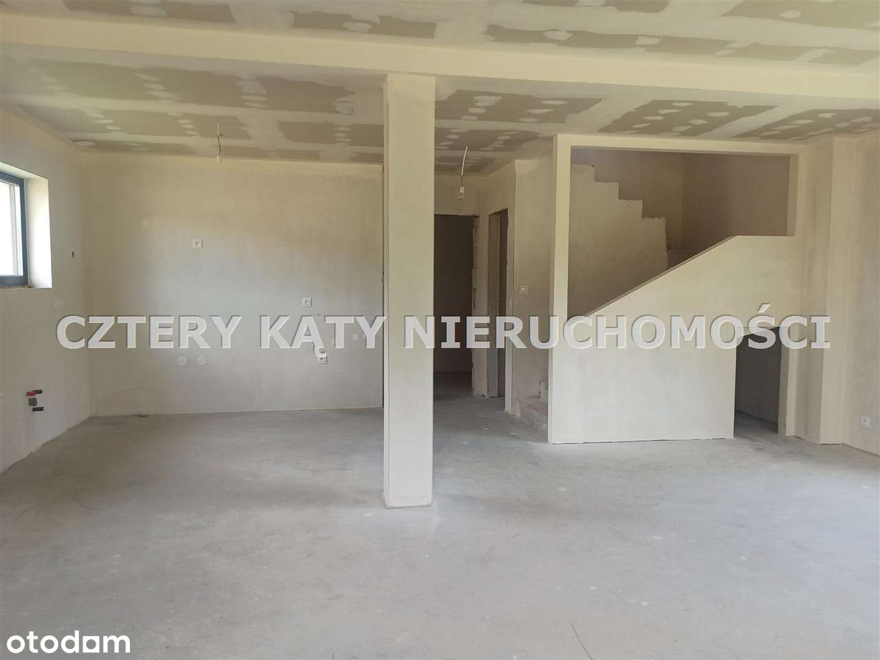 Funkcjonalny i ekonomiczny dom w super cenie!-16