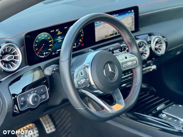 Mercedes-Benz CLA AMG 45 4-Matic 8G-DCT - 12