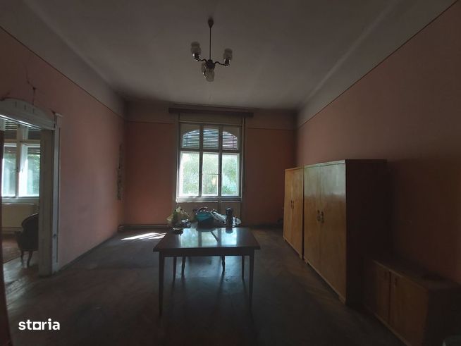 Casa de vanzare, central/ zona Parcului Bratianu - Magheru din Oradea-9
