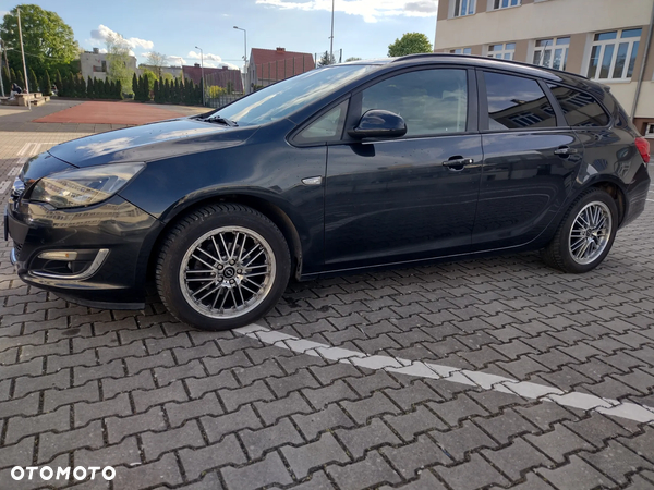 Opel Astra IV 1.4 T Cosmo - 19