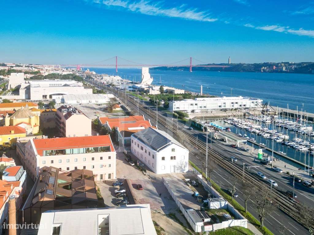 Apartamento T4 duplex com dois terraços e piscina em Belém-44