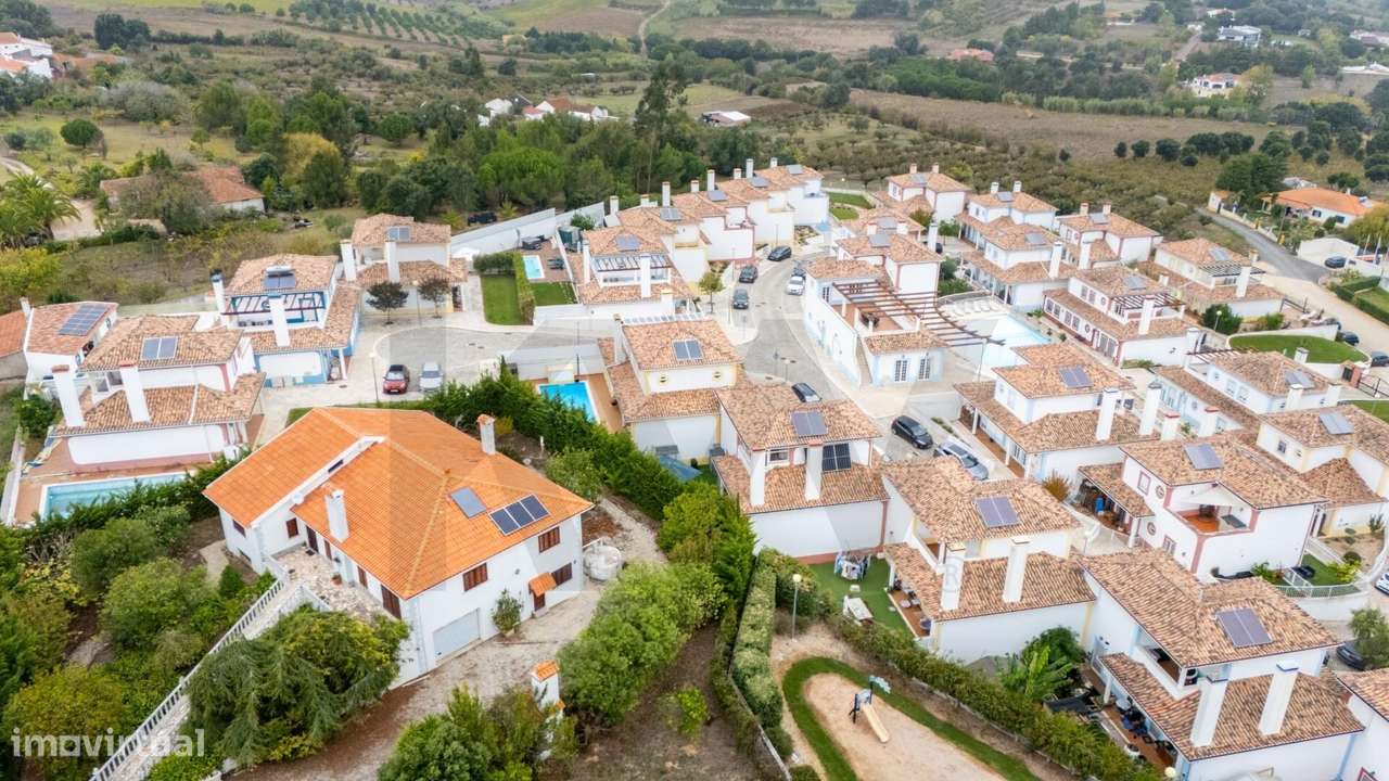 Moradia T4 Casas da Vinha Bombarral-38
