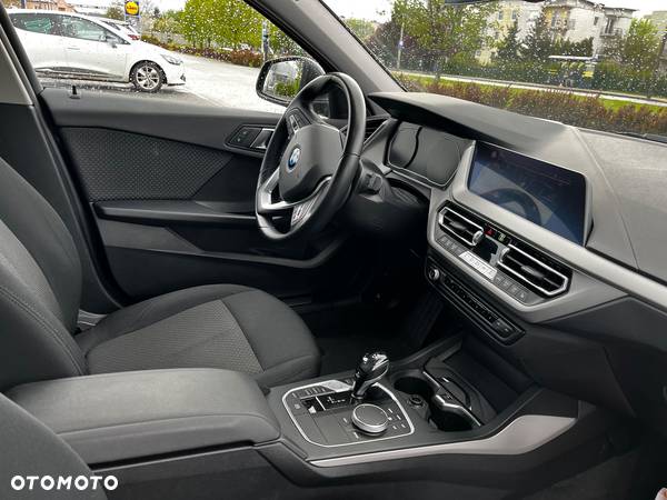 BMW Seria 1 118i Advantage - 15