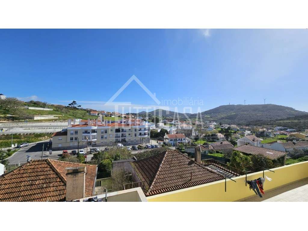 Apartamento T3 com garagem BOX em Alcainça-51