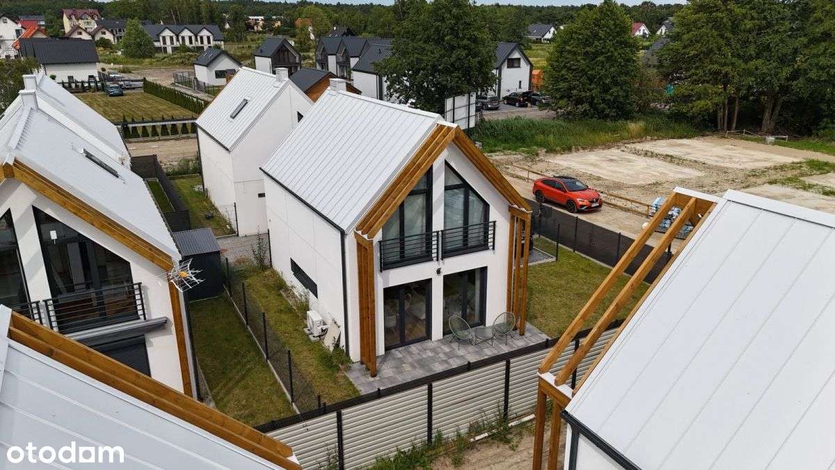 Nowoczesny, wolno stojący dom w Jantarze.-0