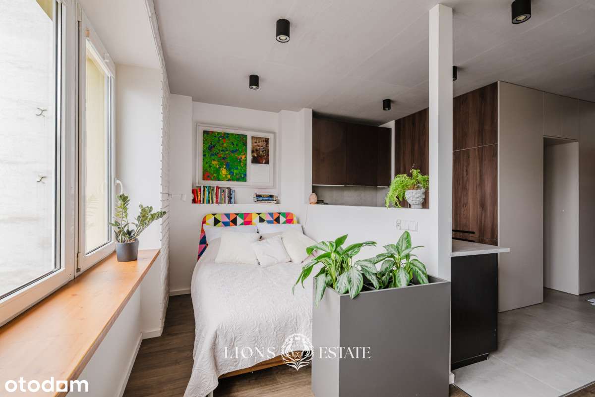 Ściana okien, zieleń i cisza|35m² na Mokotowskiej-4