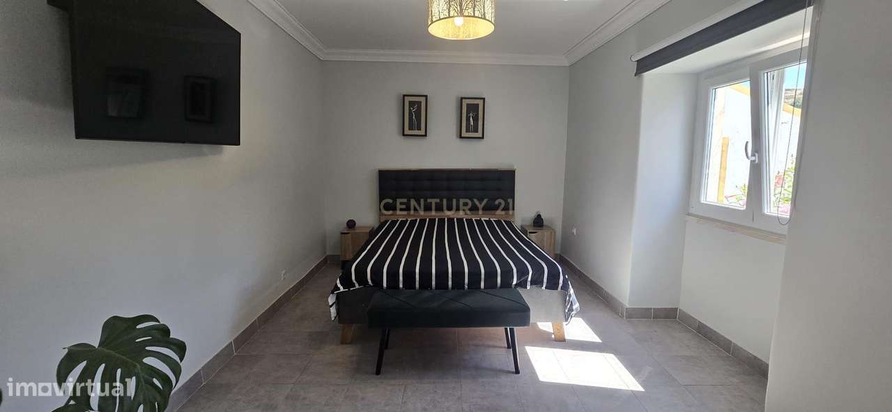 Moradia Remodelada - Arneiros, Torres Vedras - Grande imagem: 2/54