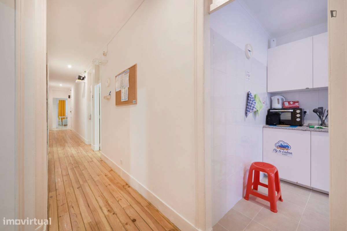 Quarto - localizado em Arroios Lisbon - Grande imagem: 2/10