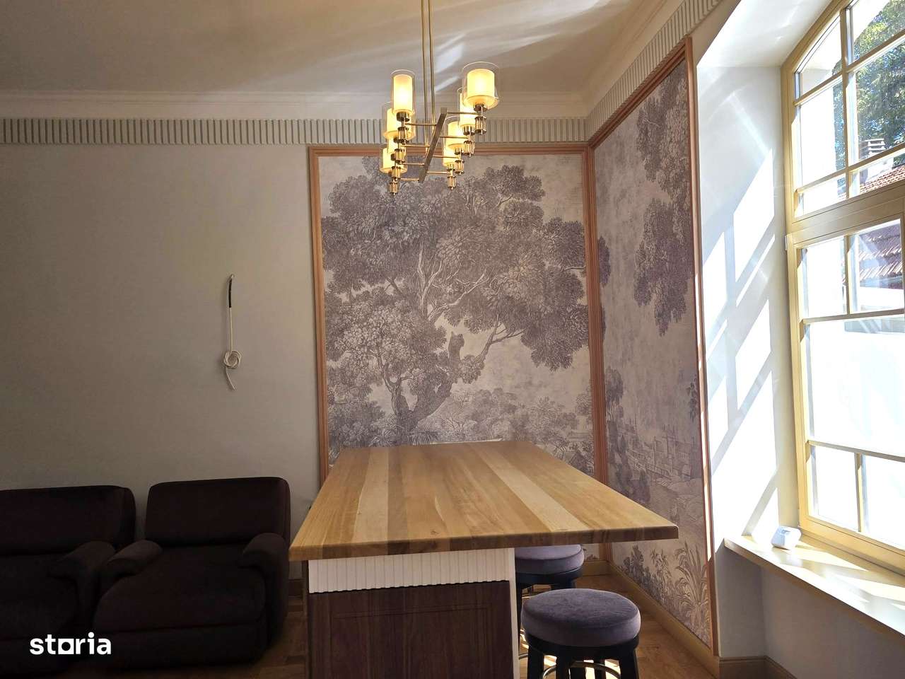 VINDEM APARTAMENT, O PROPRIETATE DEOSEBITĂ, ÎN INIMA ORADIEI-5