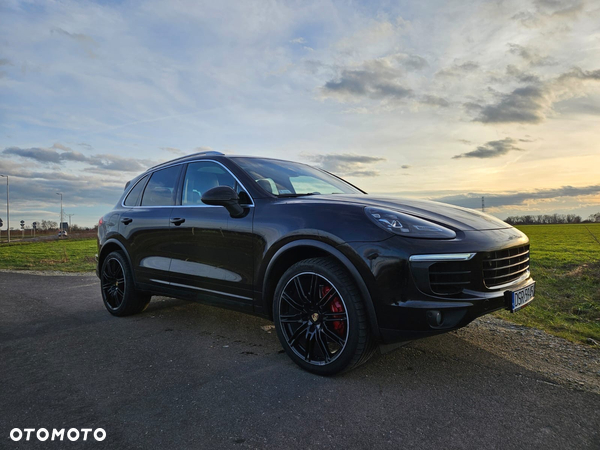 Porsche Cayenne S Diesel Platinum Edition - 11