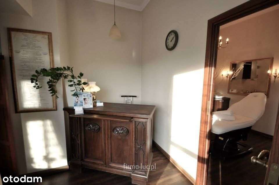 Lokal fryzjersko-kosmetyczny w centrum-5