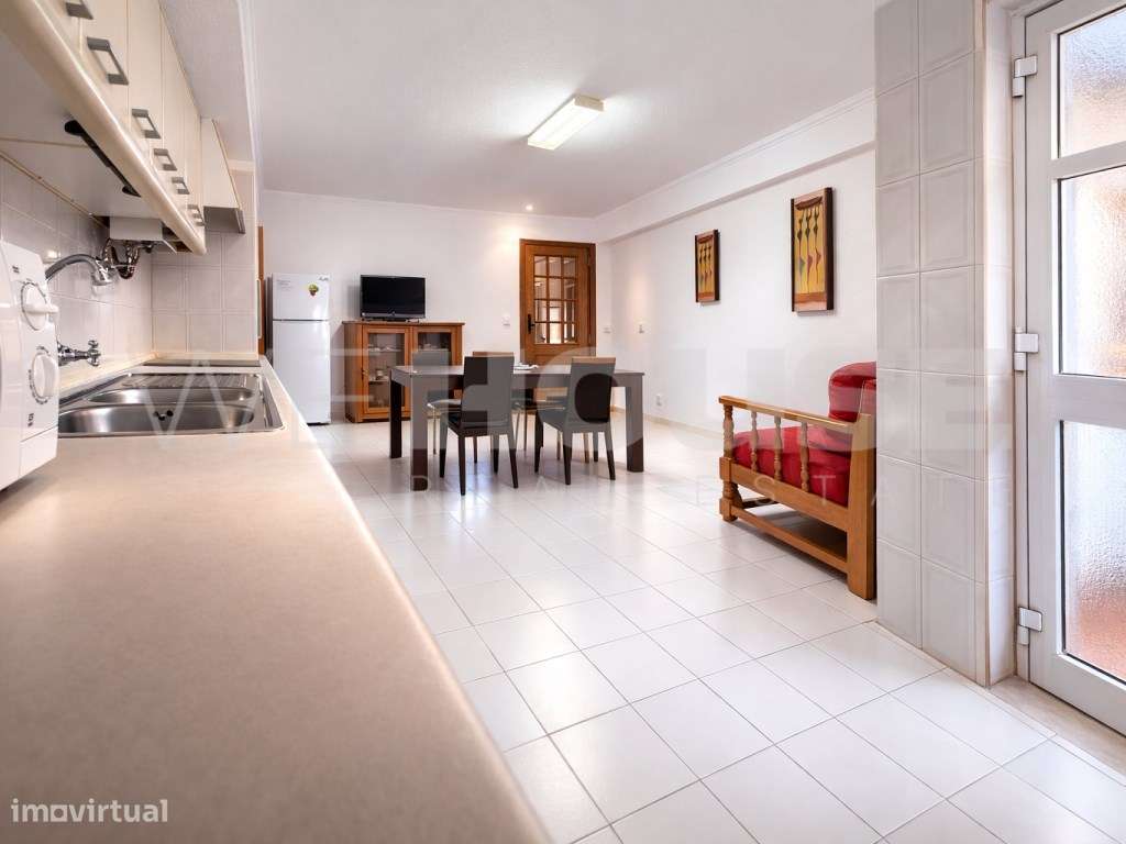 Apartamento T2 Monte Gordo Rés do Chão a 200 metros da praia - Grande imagem: 3/20