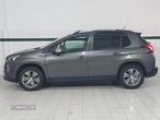 Peugeot 2008 1.2 PureTech Style - 4