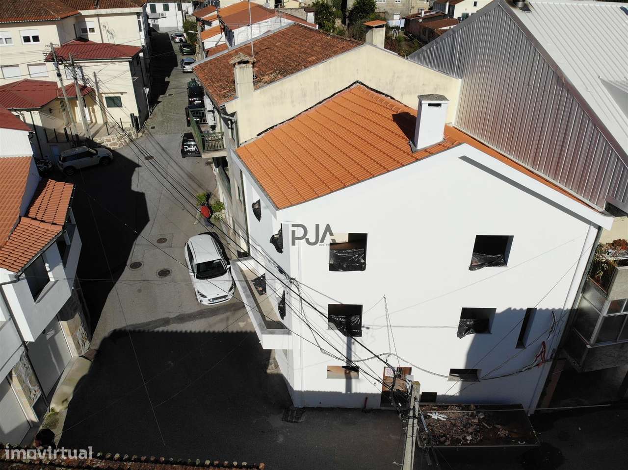 Prédio totalmente remodelado em Abraveses - Grande imagem: 2/6