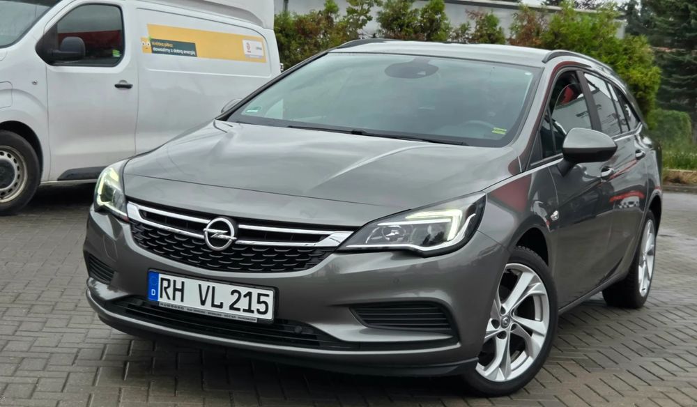 Opel Astra K (2015-2021) 1.4 Turbo Innovation 2017